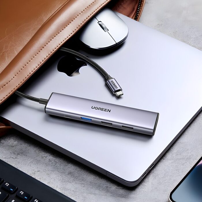 UGREEN Revodok 5-in-1 Type-C Hub | 4K HDMI | Type-C | USB3.0 | USB2.0 - Image 2