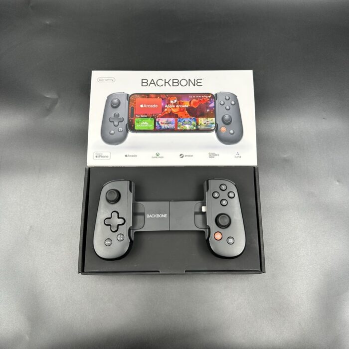 Backbone One Controller Apple Edition - Black - Image 2