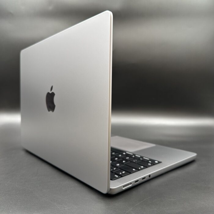 MacBook Pro 14" M2 Pro Chip 16GB Ram 1TB Space Grey - Image 2