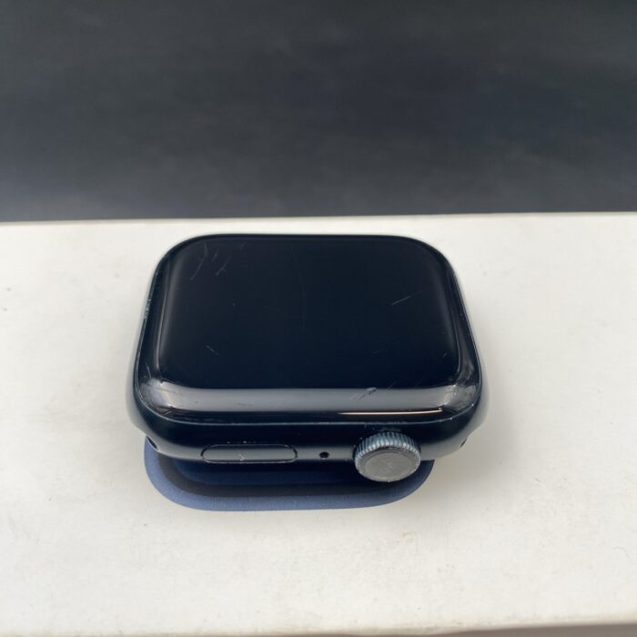 Apple Watch Series 8 45MM Midnight - Image 4