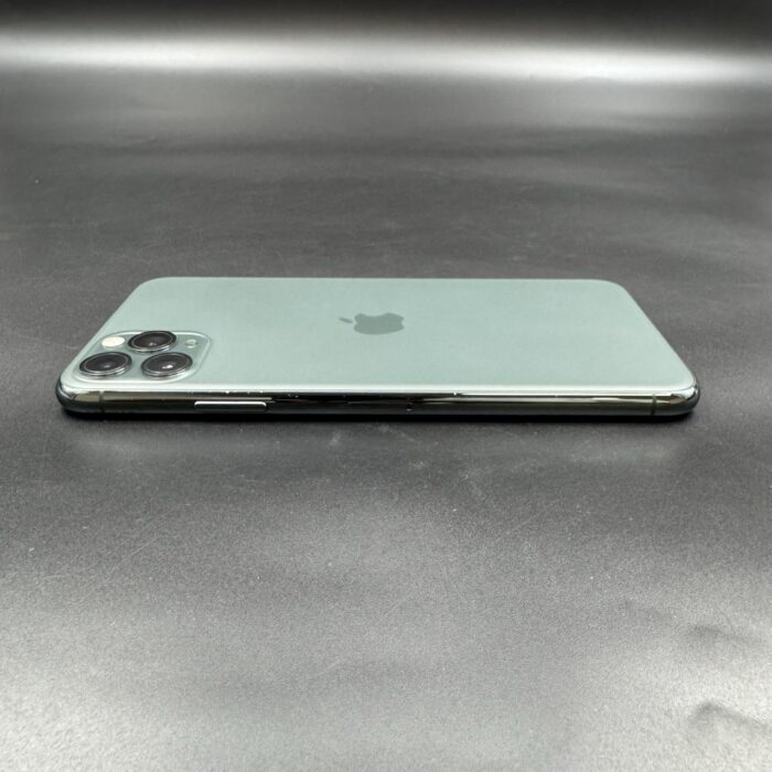iPhone 11 Pro Max 256GB Green - Image 2