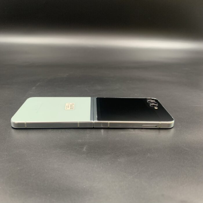 Samsung Galaxy Flip 5 512GB Teal - Image 4