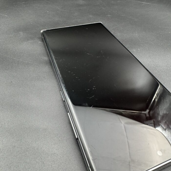 Samsung Galaxy S23 Ultra 256GB Green (Cracked Screen) - Image 9