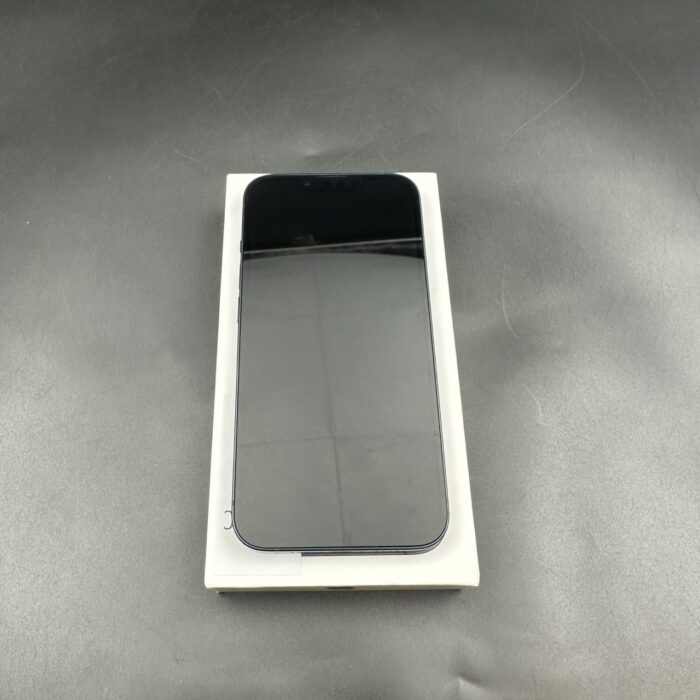 iPhone 13 128GB Midnight - Image 8