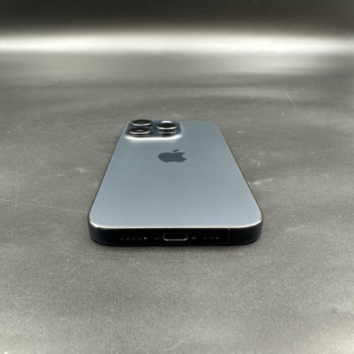 iPhone 15 Pro 256GB Blue Titanium - Image 3