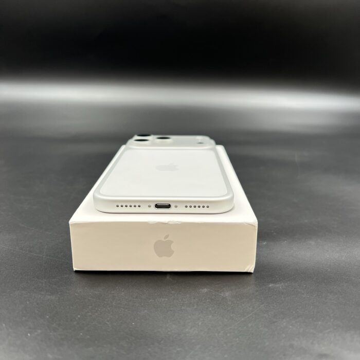 iPhone 17 Pro Max 256GB Silver - Image 4