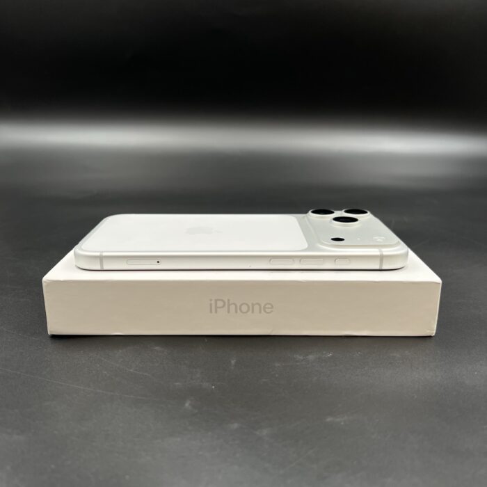 iPhone 17 Pro Max 256GB Silver - Image 5