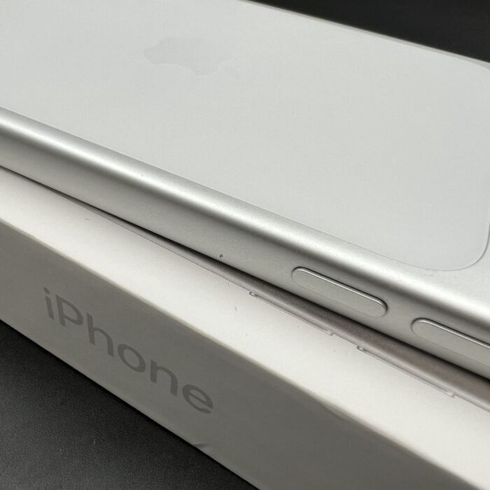 iPhone 17 Pro Max 256GB Silver - Image 6