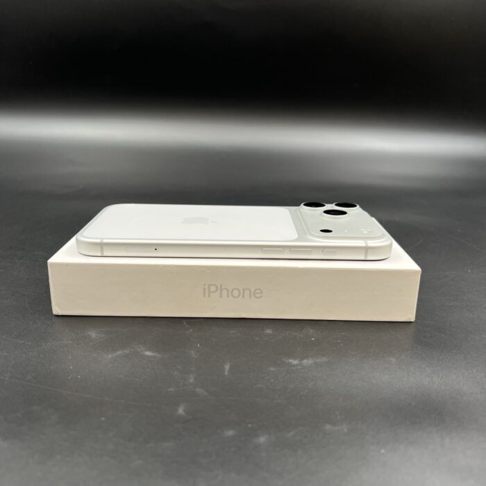 iPhone 17 Pro Max 256GB Silver - Image 5